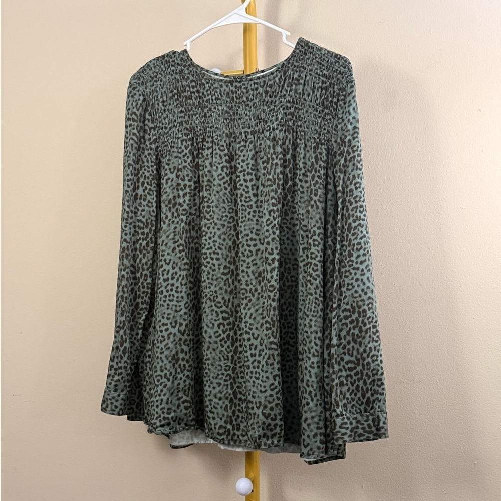 J. Jill Animal Print Smocked Peasant Blouse Medium
